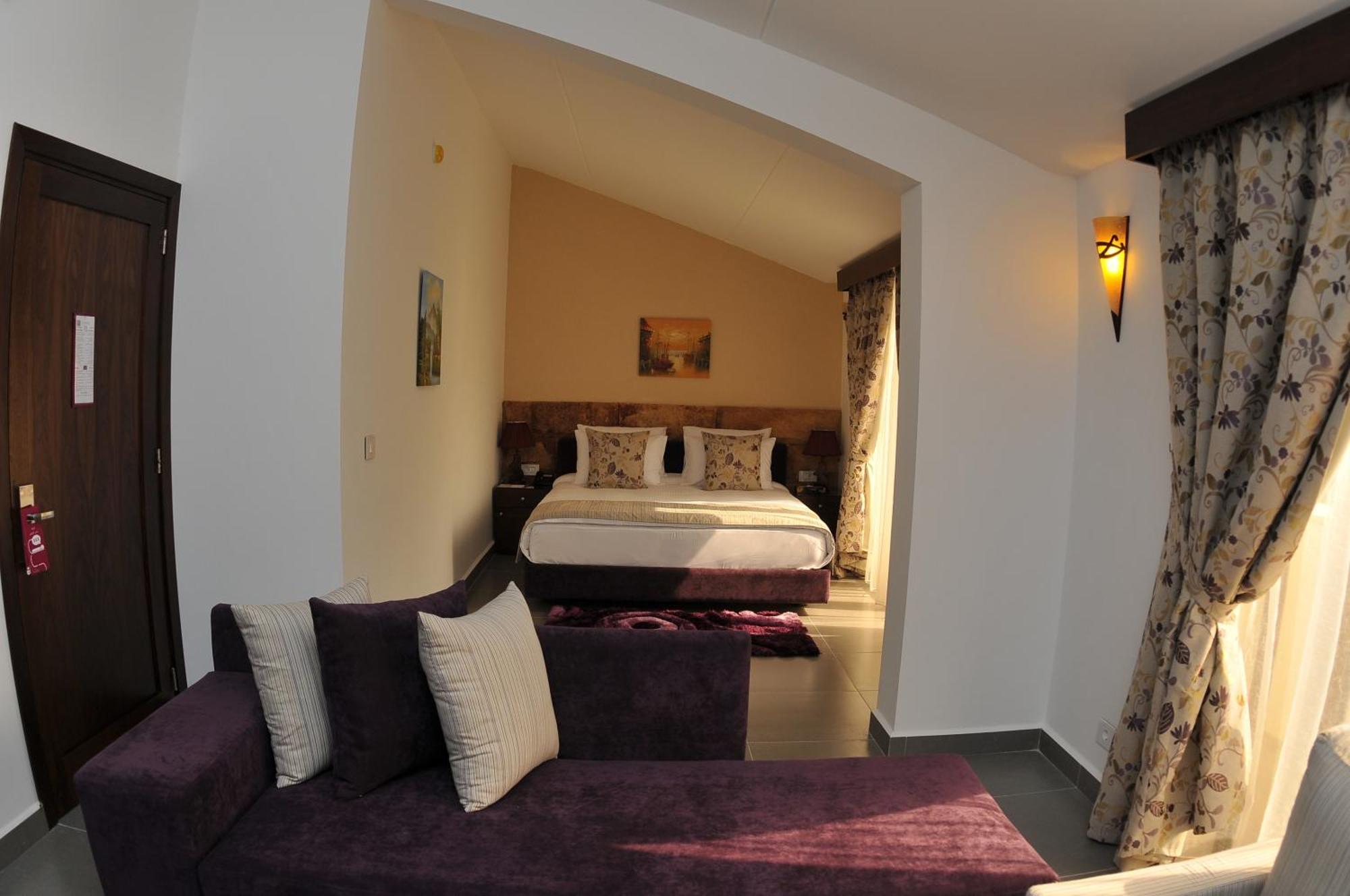 Monoberge Hotel Byblos Room photo