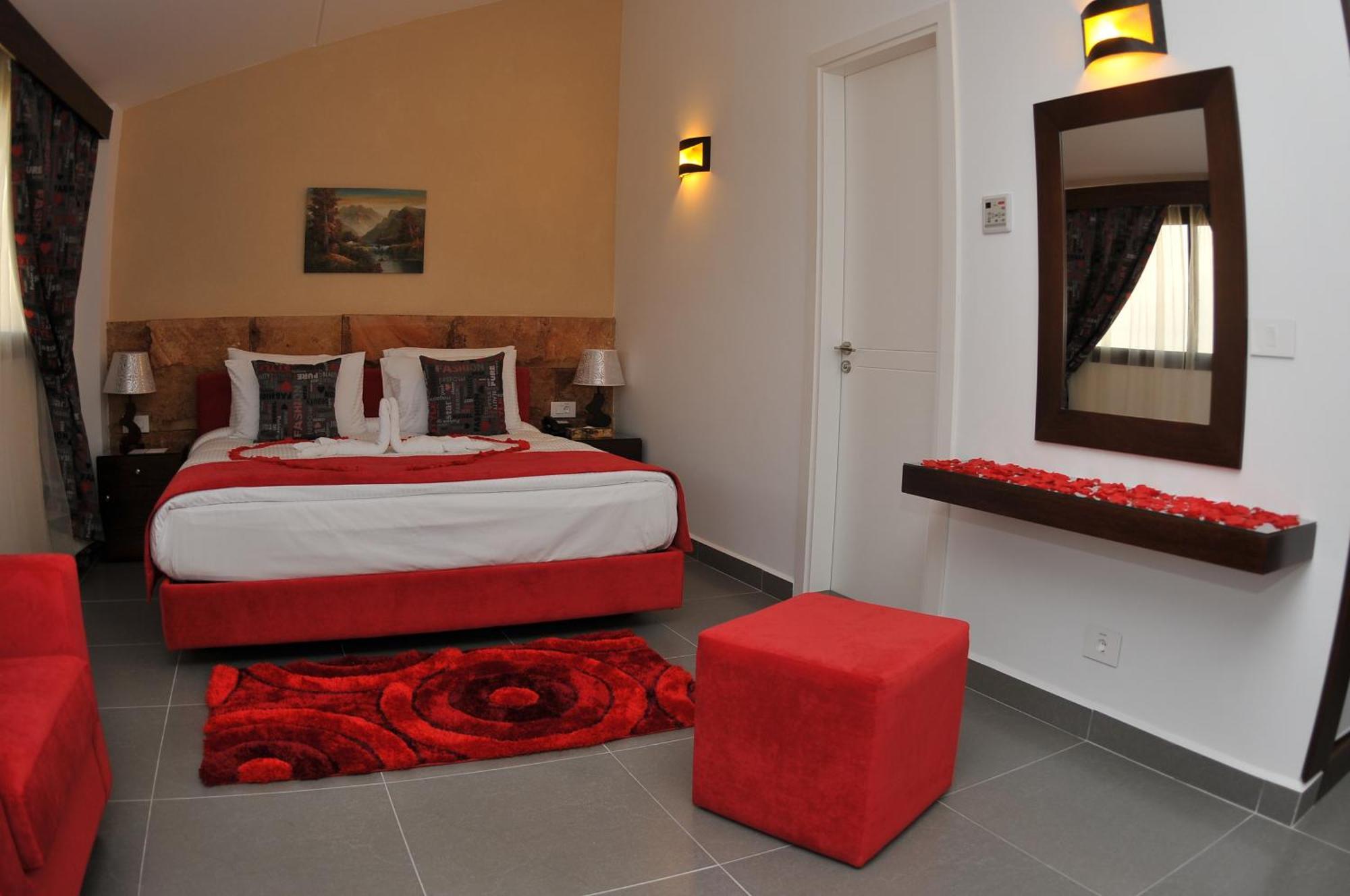 Monoberge Hotel Byblos Room photo