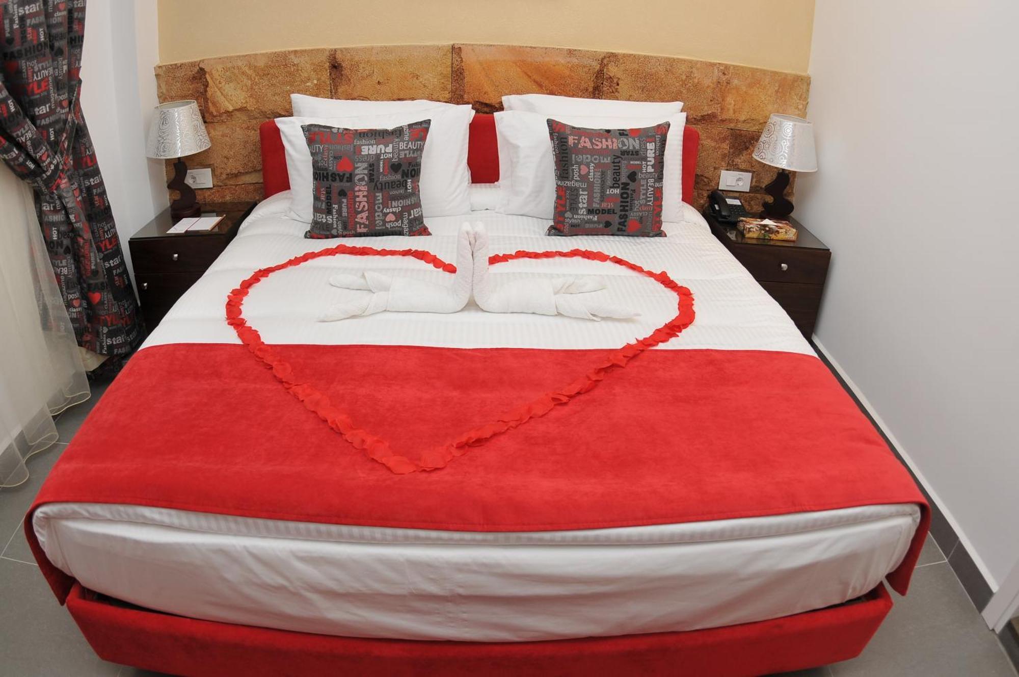 Monoberge Hotel Byblos Room photo